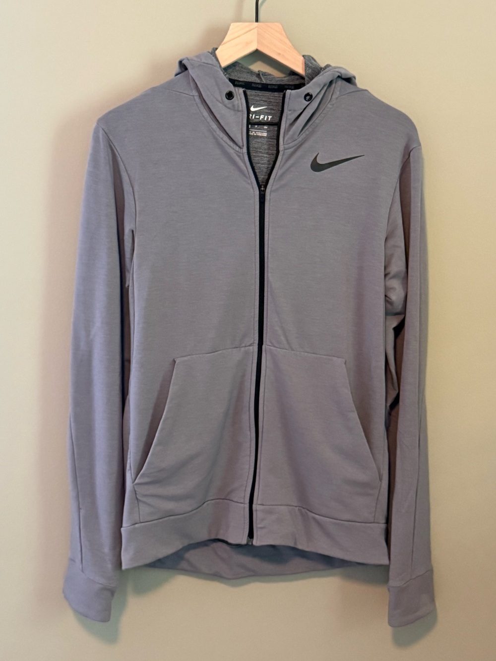 Nike Dri-Fit Men’s Gray Full-Zip Hooded Jacket | S